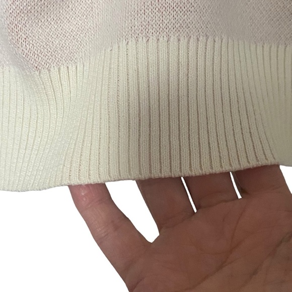 SOCIAL SCENE - SIZE MEDIUM - FUN SWEATER WITH A 7” COLORFUL MUSHROOM B13 - Picture 5 of 10